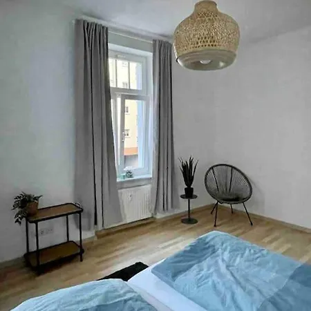 Apartment Ein Gemütlicher Platz Im Gründerzeitviertel