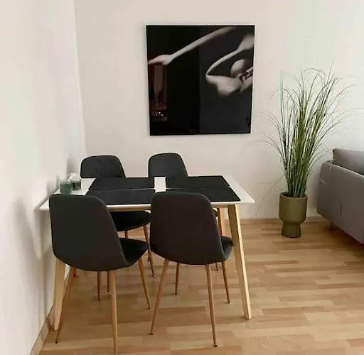 Ein Gemuetlicher Platz Im Gruenderzeitviertel * Chemnitz